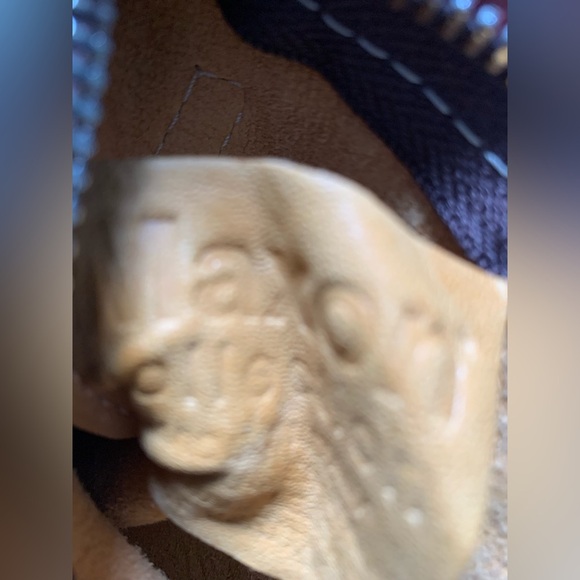 Maxon Collection Yellow Leather Crossbody Bag - Picture 7 of 7